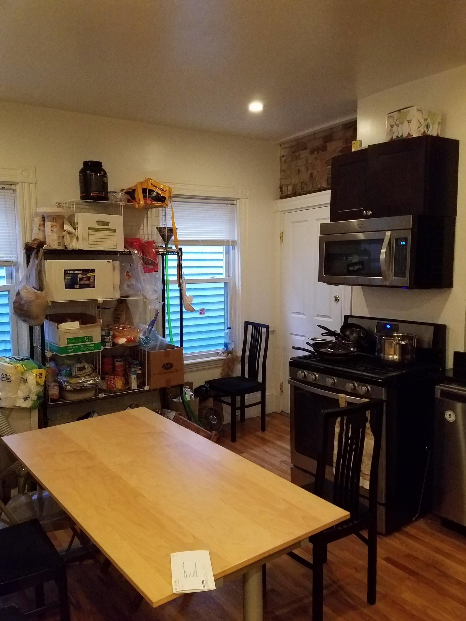 3 bed, 1.5 bath apartment for rent at 6 Hingham St Unit 3, Cambridgeport — photo 9 of 10