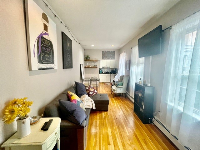 3 bed, 1.5 bath apartment for rent at 19 Sheafe St Unit 2, North End — photo 1 of 15