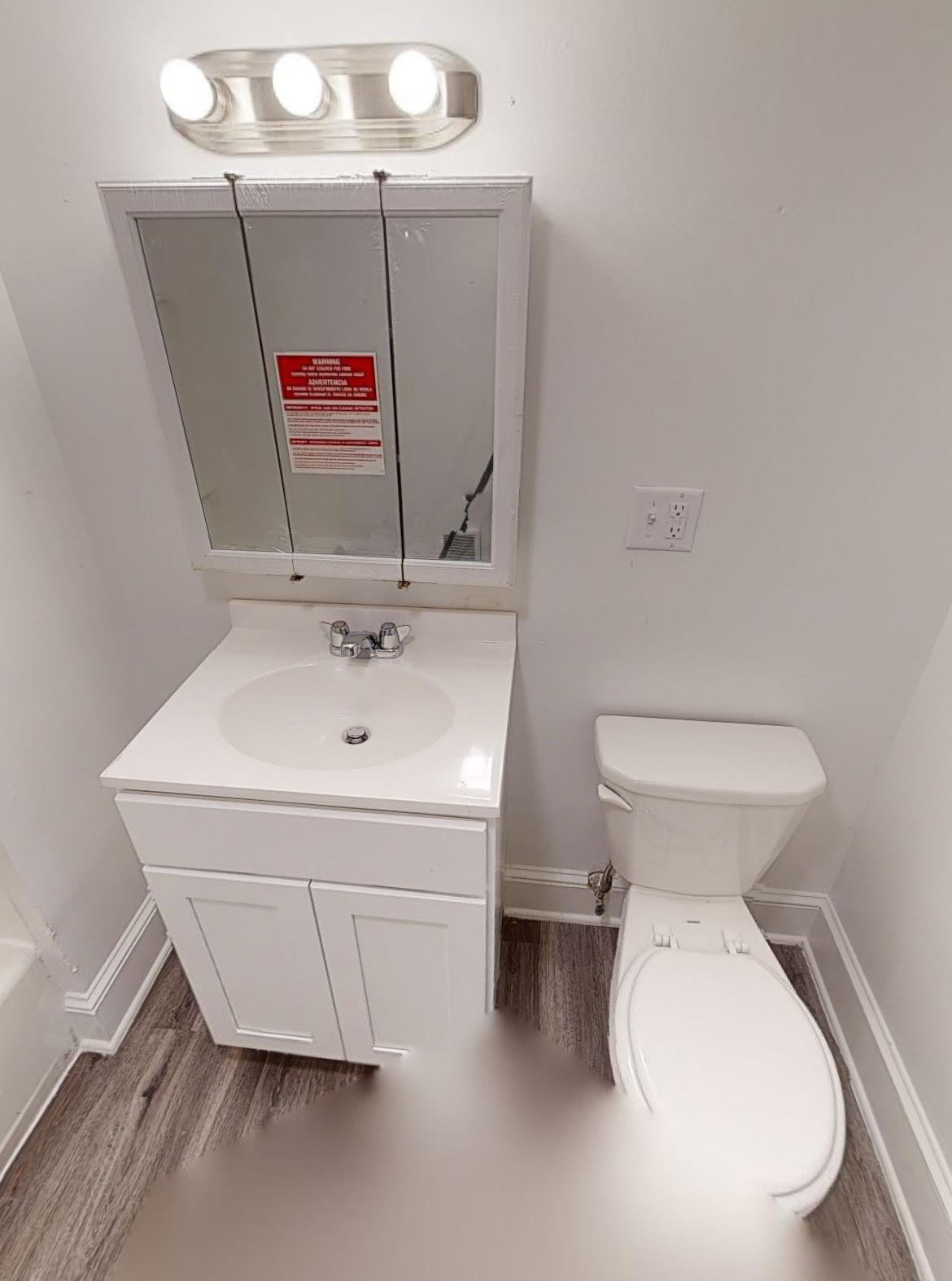 1 split bed, 1 bath apartment for rent at 1381 Commonwealth Ave Unit b, Allston — photo 2 of 5