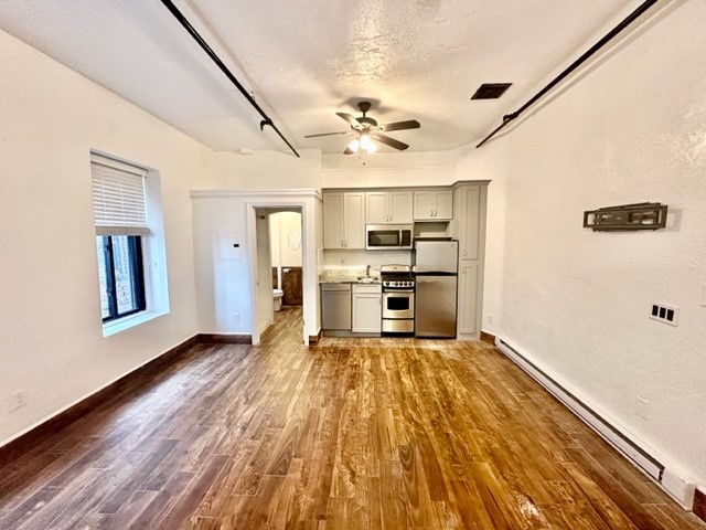 Studio bed, 1 bath apartment for rent at 223 Endicott St Unit 3B, North End — photo 1 of 14