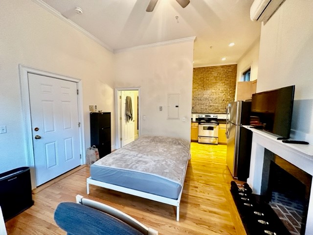 Studio bed, 1 bath apartment for rent at 435 Beacon St Unit 3, Back Bay — photo 1 of 12