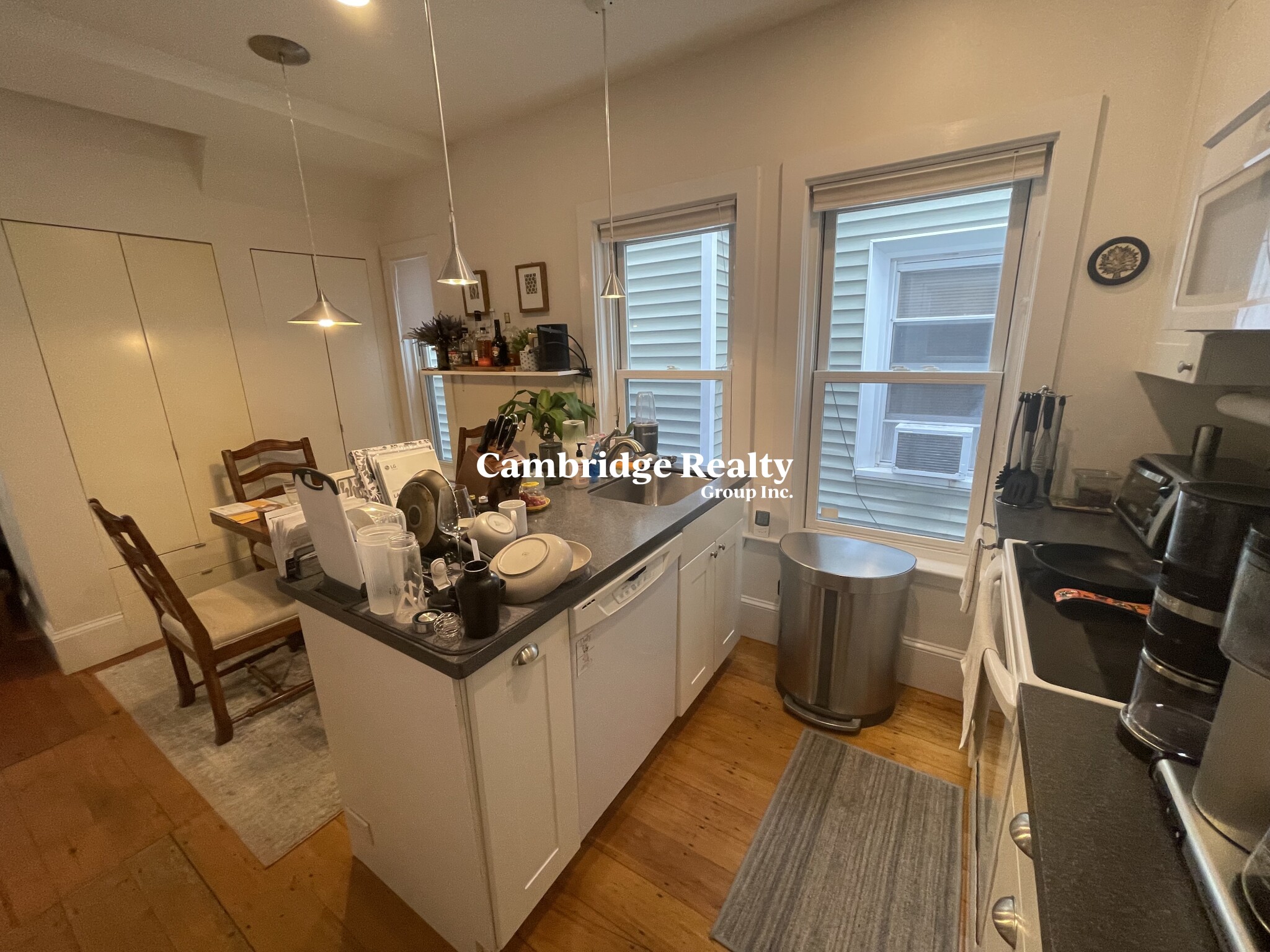 2 bed, 1 bath apartment for rent at 42 Union St Unit R, Wellington-Harrington — photo 2 of 22