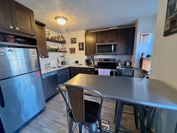 1 bed, 1 bath apartment for rent at 20 Hanson St Unit 4A, South End — photo 1 of 8