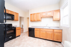 3 bed, 2 bath apartment for rent at 105 Sydney St Unit 3, Dorchester — photo 2 of 2