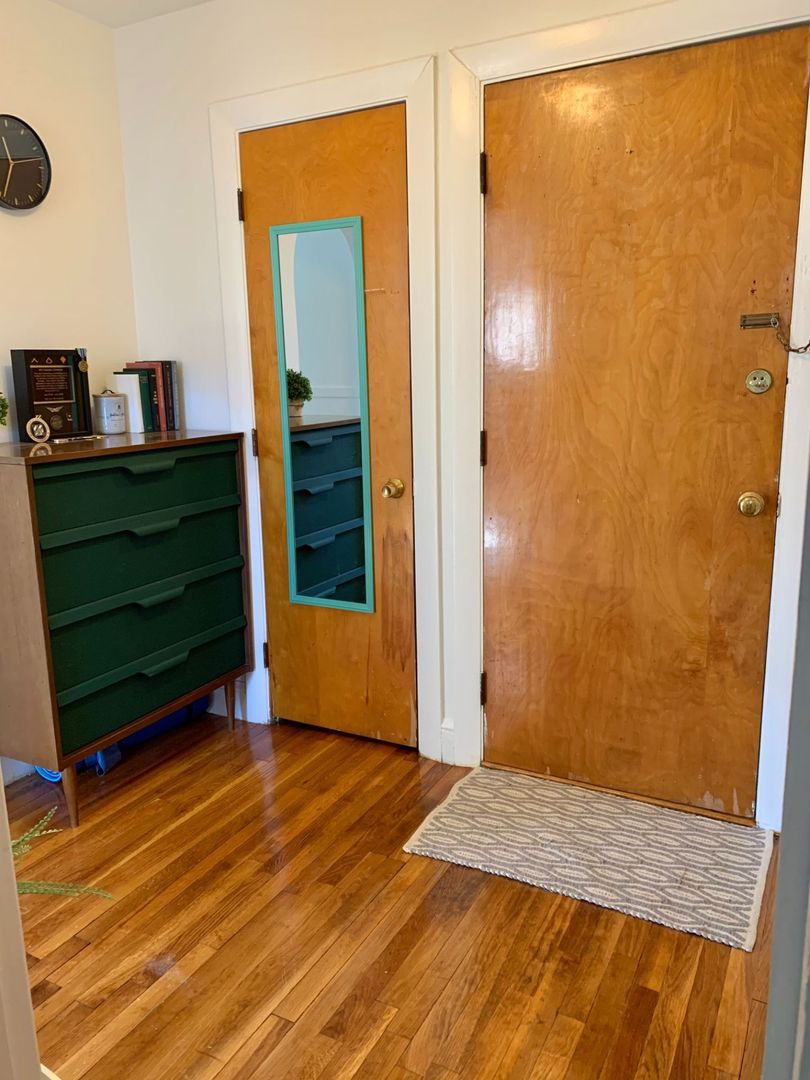 Studio bed, 1 bath apartment for rent at 87 Winthrop Shore Dr Unit 3A, Winthrop — photo 6 of 10