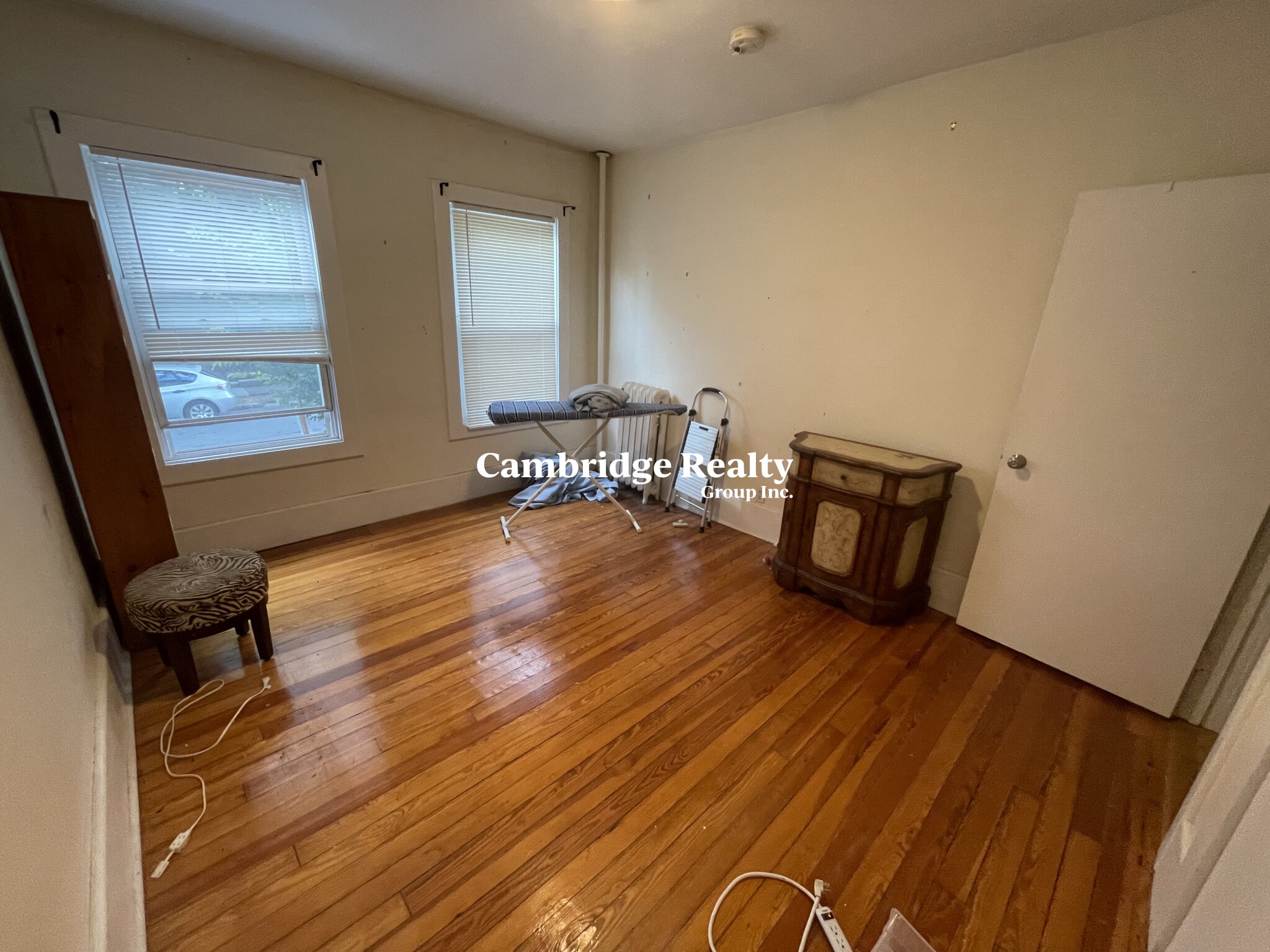 2 bed, 1 bath apartment for rent at 132 Oxford St Unit 2, Porter Square — photo 3 of 10