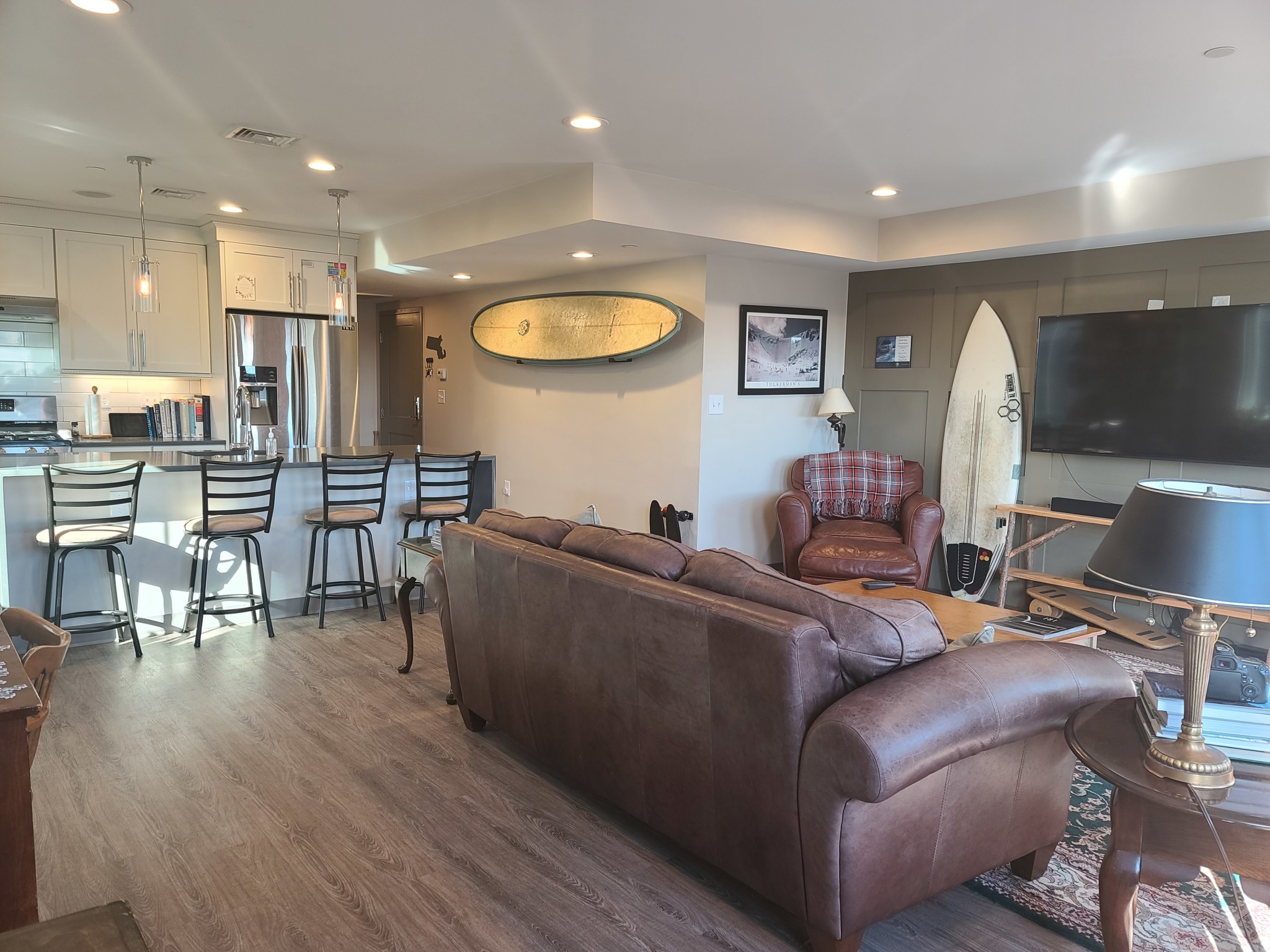 3 bed, 2 bath apartment for rent at 246 West Broadway Unit 3, South Boston — photo 2 of 27