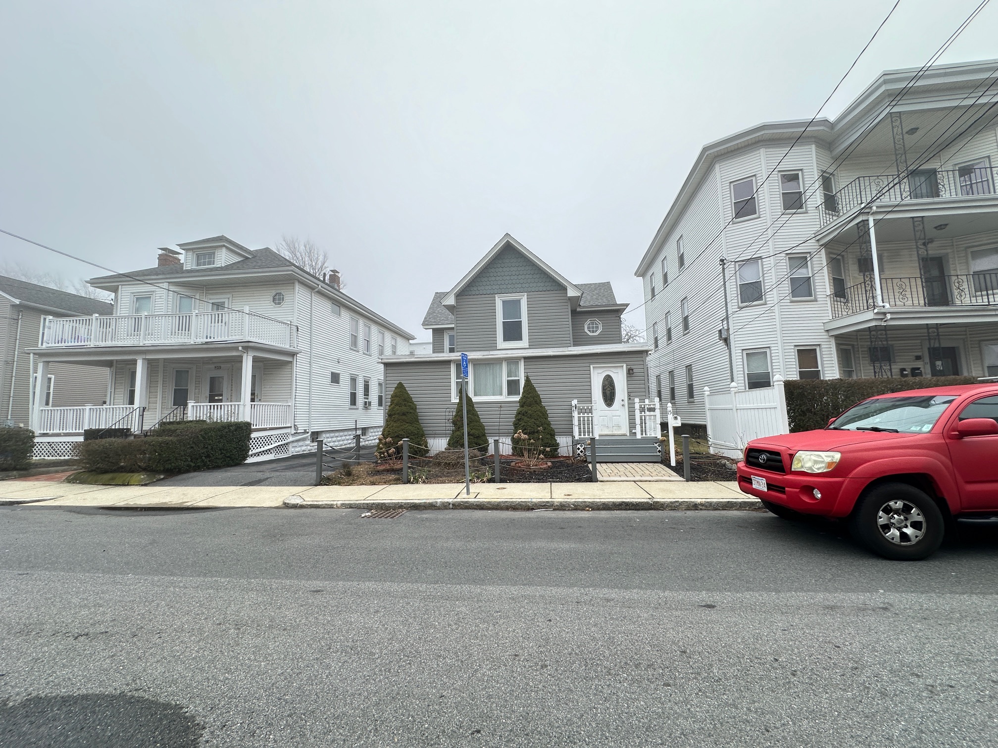 2 bed, 1 bath apartment for rent at 15 Pearl Ave Unit 2, Winthrop — photo 1 of 13