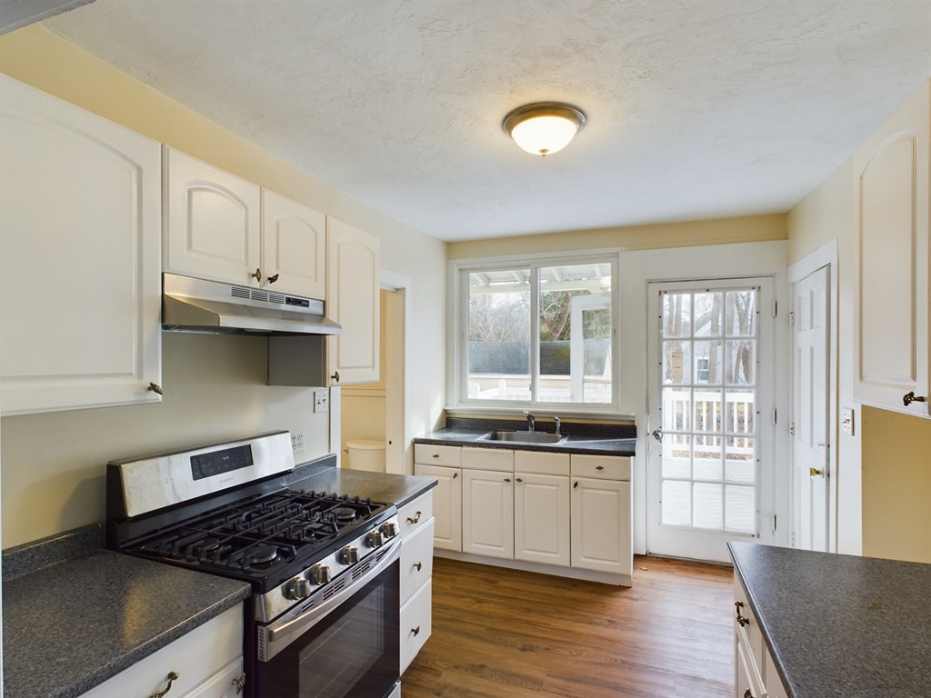 2 bed, 1 bath apartment for rent at 193 Randolph St Unit 1, Weymouth — photo 1 of 16