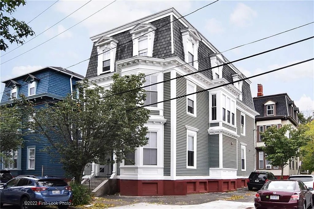 3 bed, 1.5 bath apartment for rent at 78 America St Unit 1, Federal Hill — photo 1 of 10