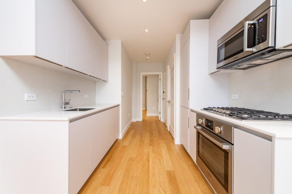 3 bed, 1 bath apartment for rent at 13 Sparhawk Unit 5, Brighton — photo 5 of 6