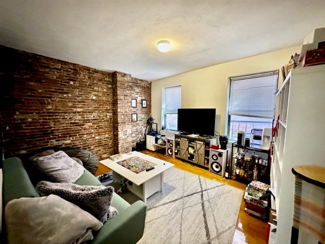 2 bed, 1 bath apartment for rent at 346 North St Unit 2, North End — photo 1 of 15