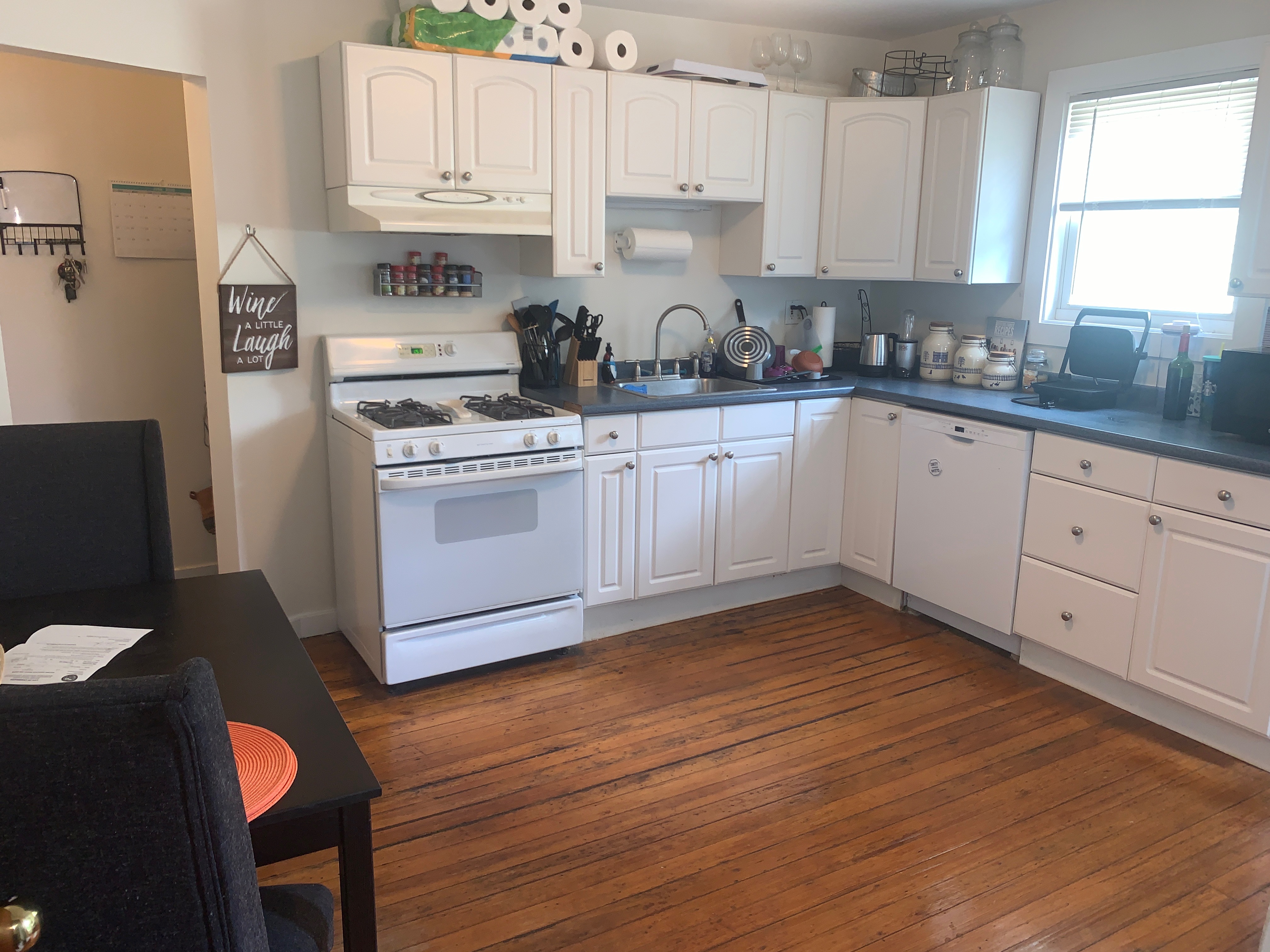 3 bed, 1 bath apartment for rent at 9 Van Norden St Unit 2, North Cambridge — photo 1 of 7