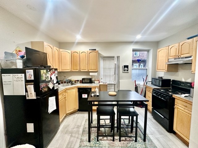 2 split bed, 1 bath apartment for rent at 220 Hanover St Unit 14R, North End — photo 1 of 13