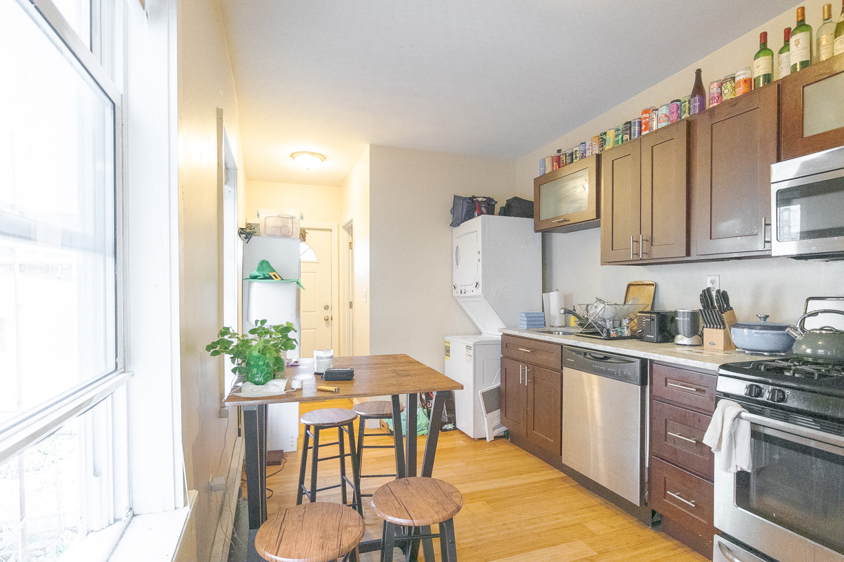 3 bed, 1 bath apartment for rent at 15 Havre St Unit 2, East Boston — photo 1 of 6