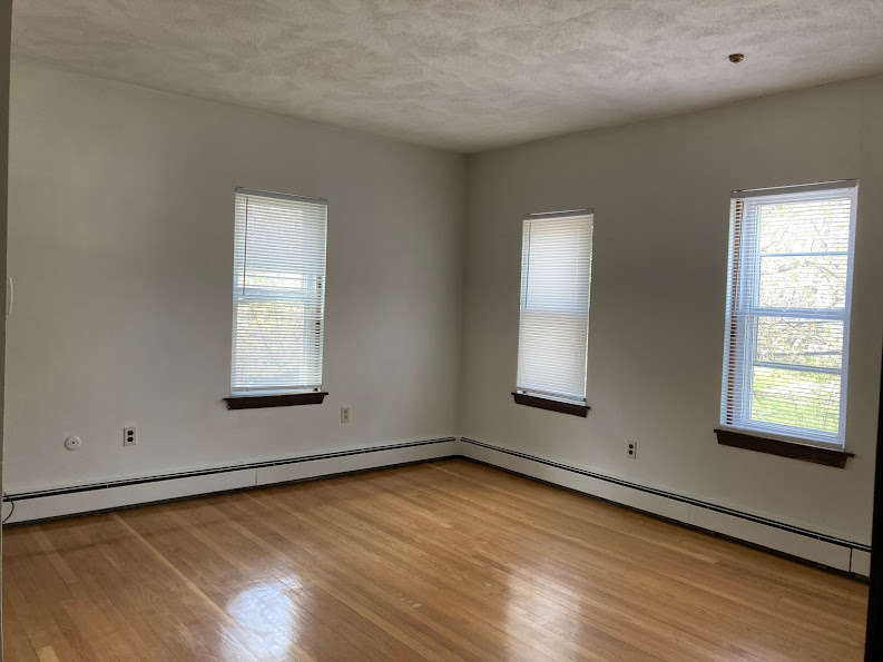 3 bed, 1 bath apartment for rent at 320 Granite St Unit 2, Quincy — photo 1 of 22