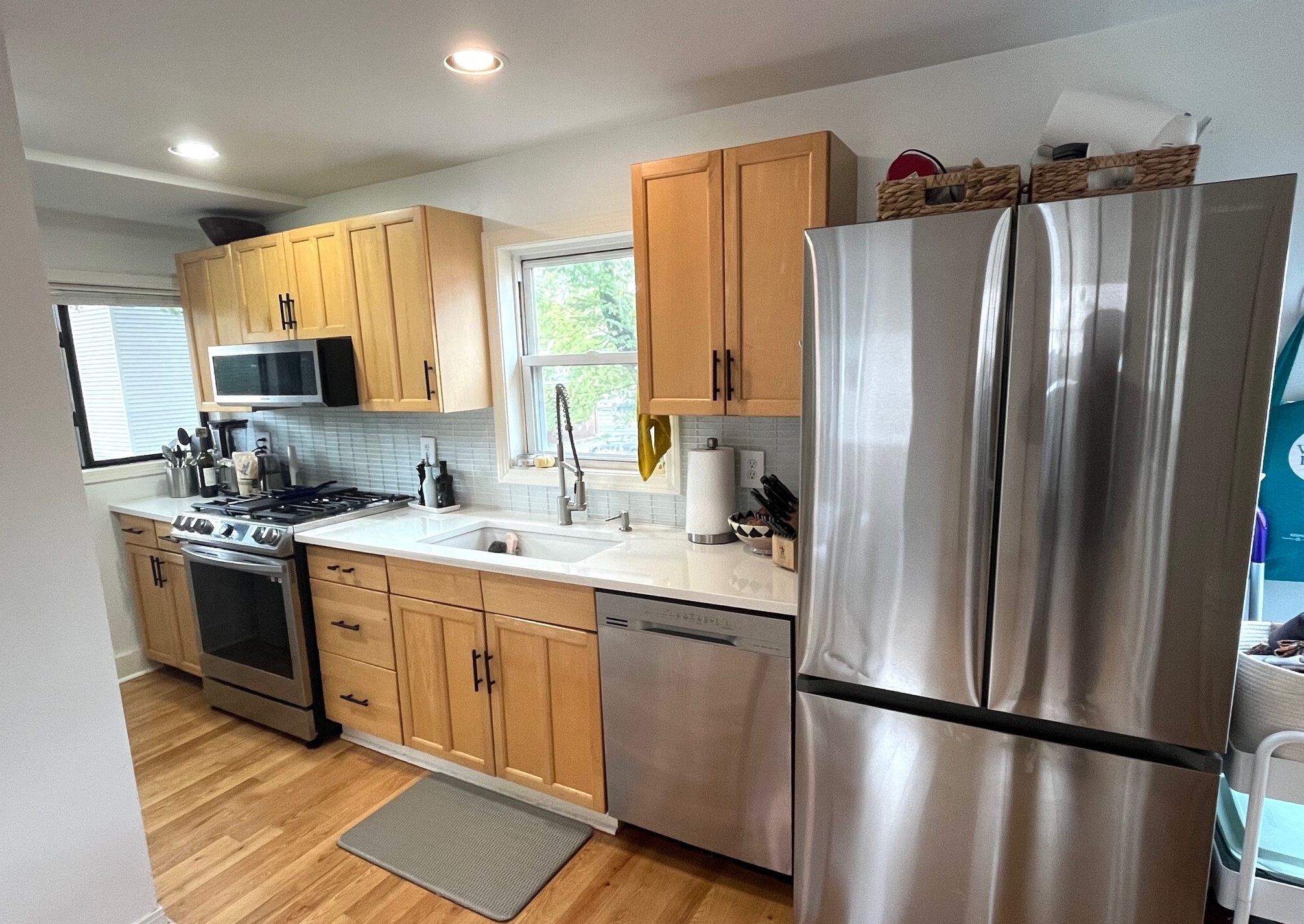 34 Everett Ave, East Somerville