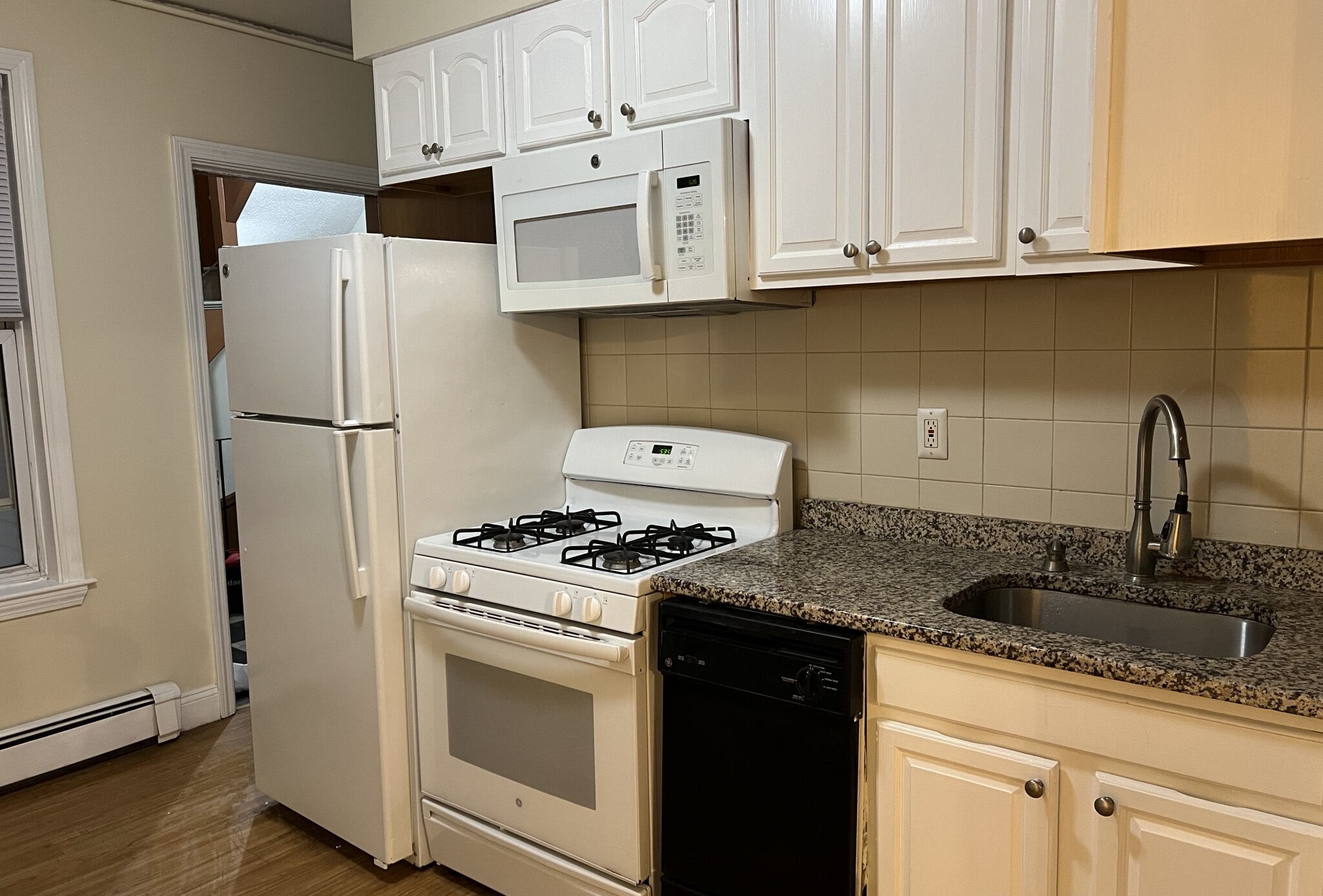 2 bed, 1 bath apartment for rent at 82 Hampshire St Unit 3T, The Port