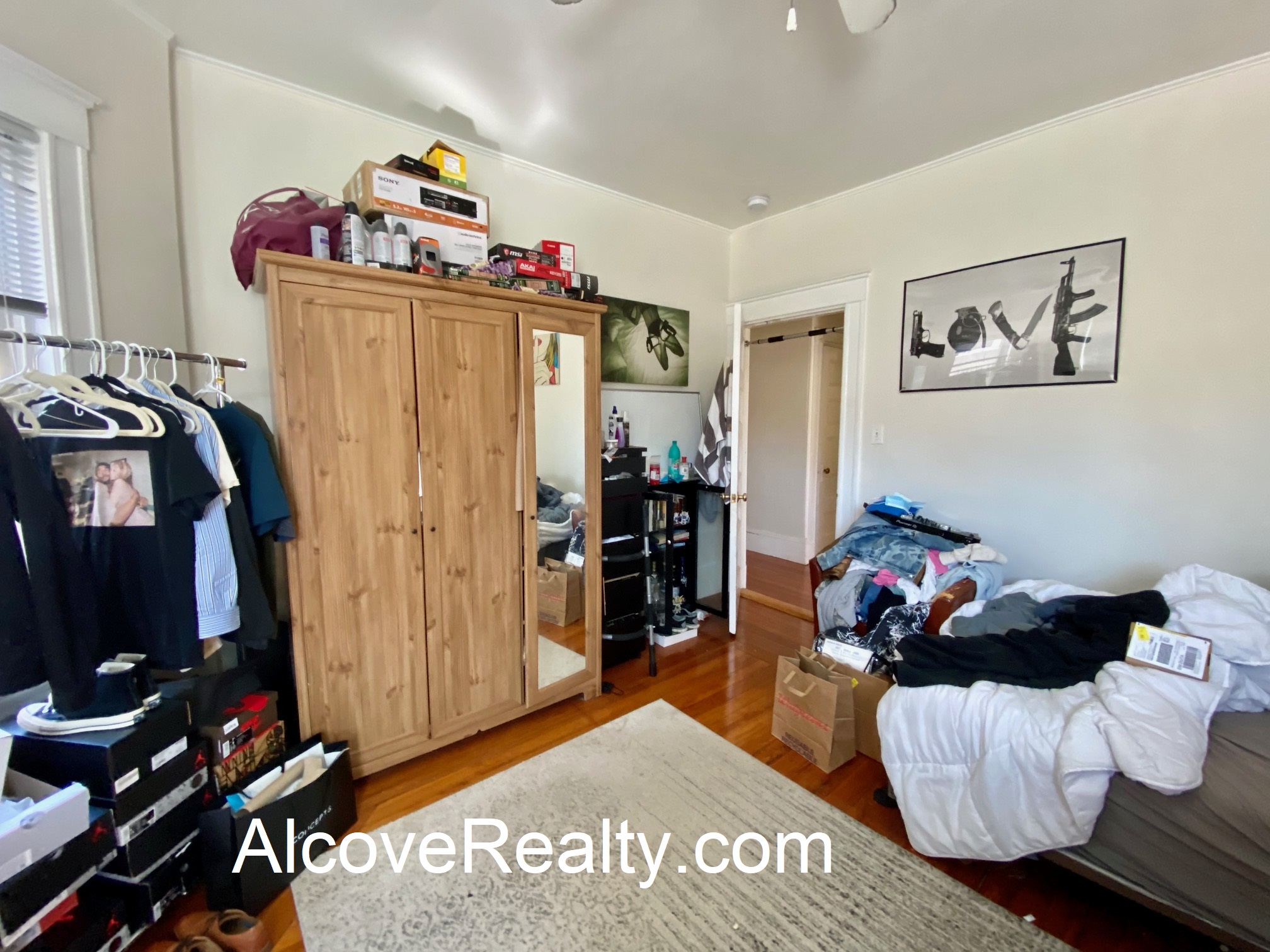 95 Belmont St, Powder House Square