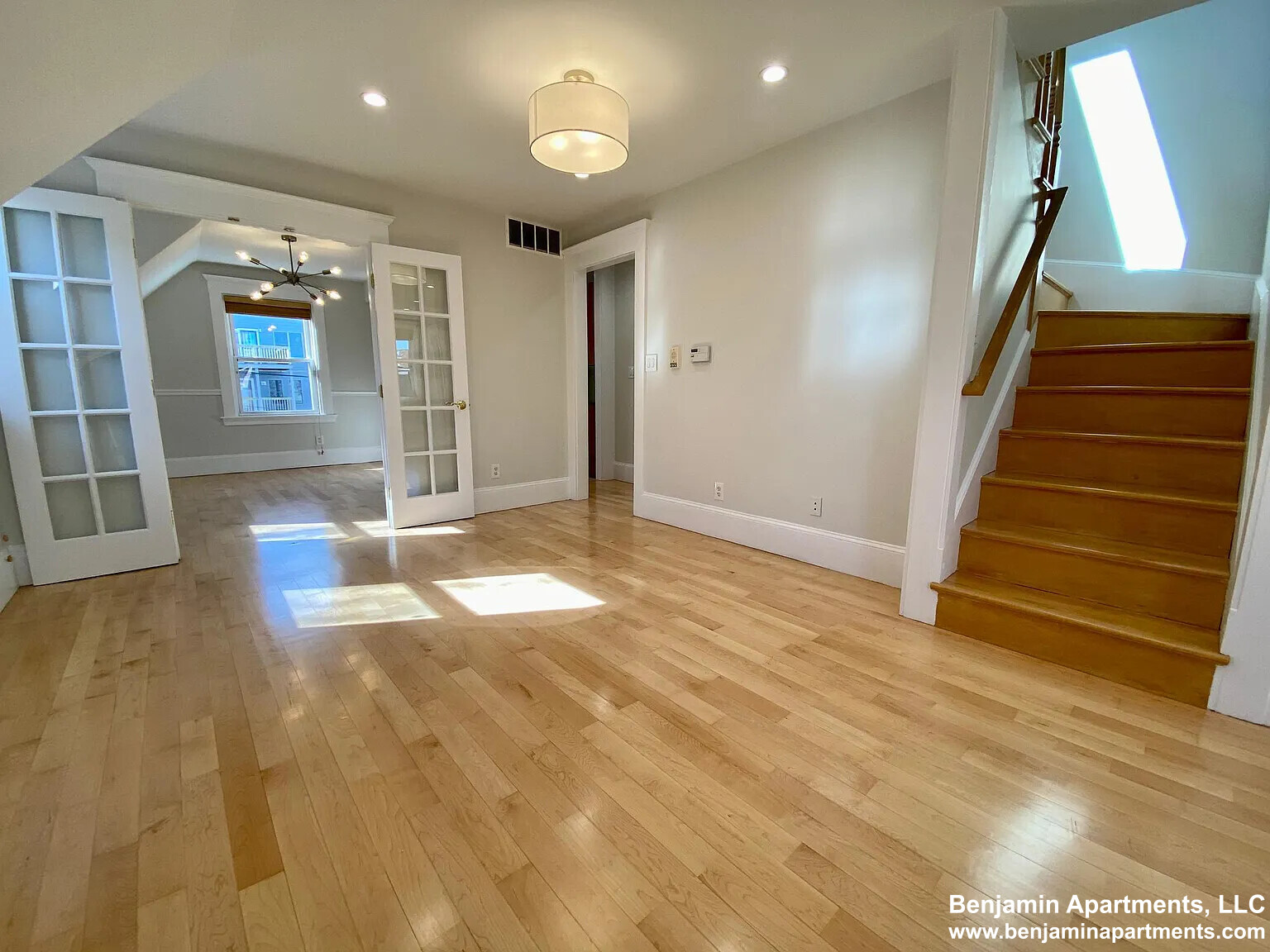 3 bed, 1 bath apartment for rent at 10 Harvest St Unit 3, Dorchester — photo 3 of 9
