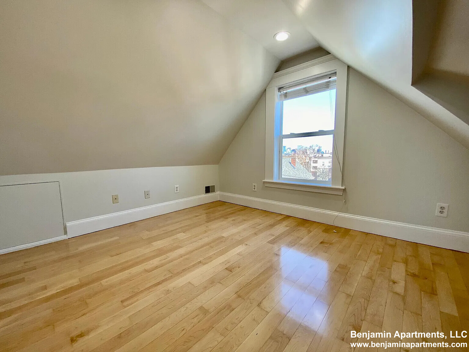 3 bed, 1 bath apartment for rent at 10 Harvest St Unit 3, Dorchester — photo 9 of 9