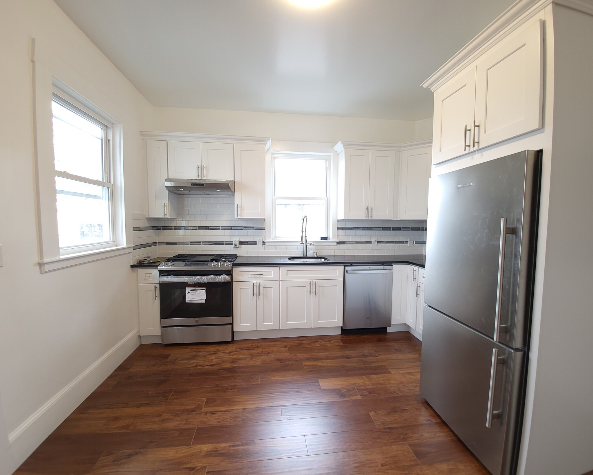 3 bed, 2 bath apartment for rent at 10 Higgins St, Allston — photo 5 of 5