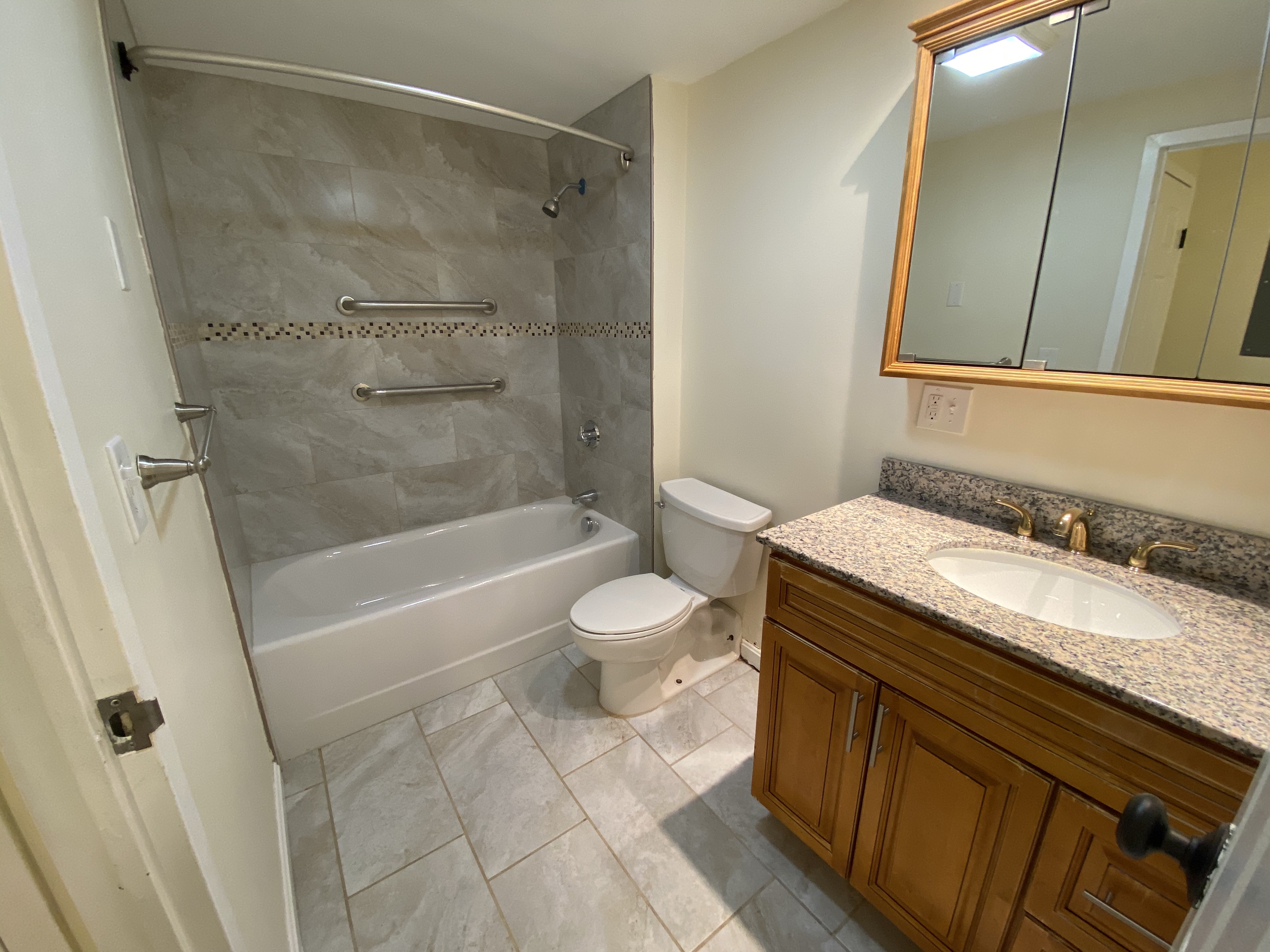 2 bed, 1 bath apartment for rent at 757 Highland Ave Unit 218N, Needham — photo 10 of 13