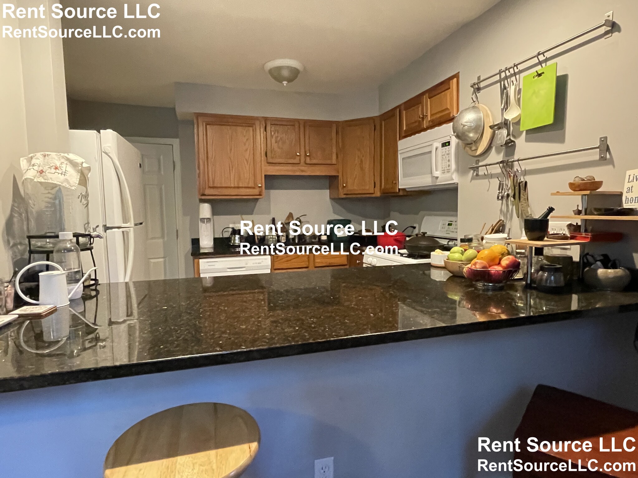 1 bed, 1 bath apartment for rent at 10 Ivaloo St Unit A, Inman Square — photo 2 of 13