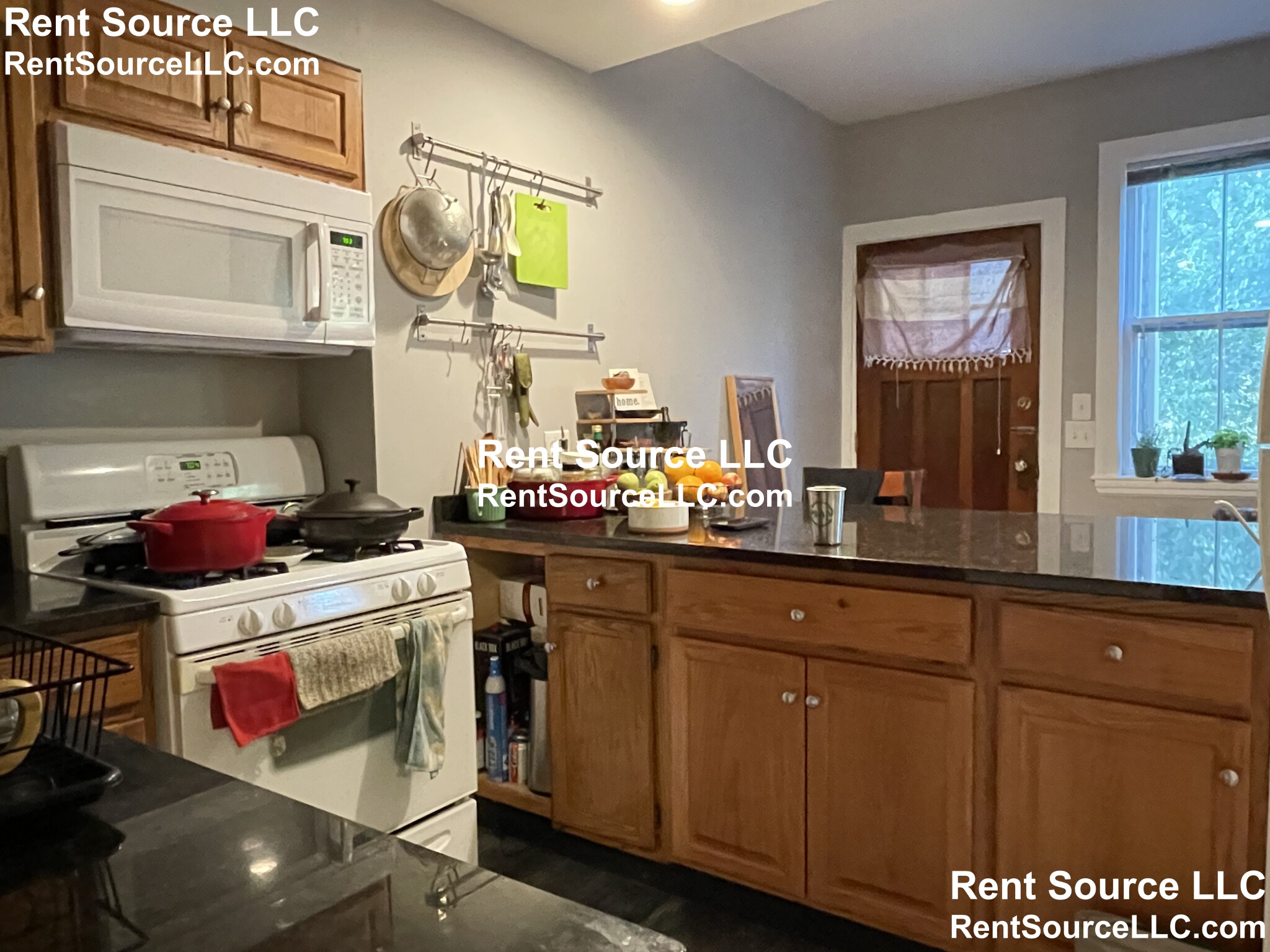 1 bed, 1 bath apartment for rent at 10 Ivaloo St Unit A, Inman Square — photo 4 of 13