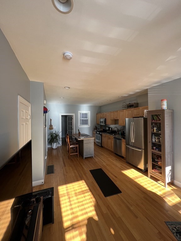 1 bed, 1 bath apartment for rent at 10 Max Ave Unit 1, East Cambridge — photo 2 of 3