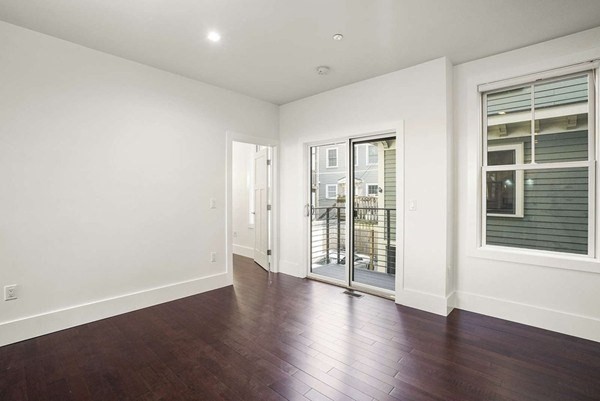 1 bed, 1 bath apartment for rent at 10 Spring Garden St Unit 2, Dorchester — photo 9 of 13
