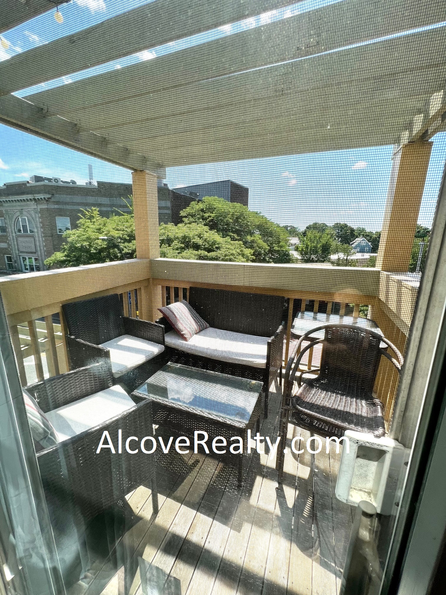 2 bed, 1 bath apartment for rent at 9 Holland St Unit 3A, Davis Square — photo 7 of 11