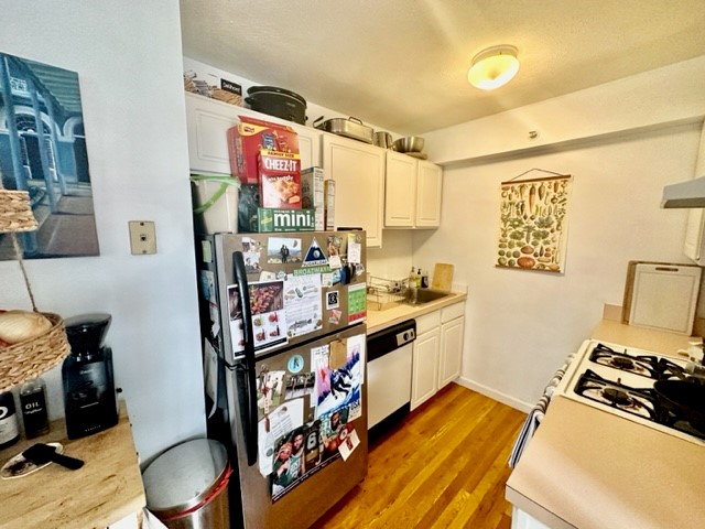 2 bed, 1 bath apartment for rent at 10 Harris St Unit 3, North End — photo 10 of 27
