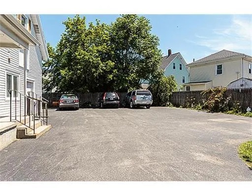 6 bed, 3 bath apartment for rent at 38 Floyd St Unit 1, Waltham — photo 10 of 10