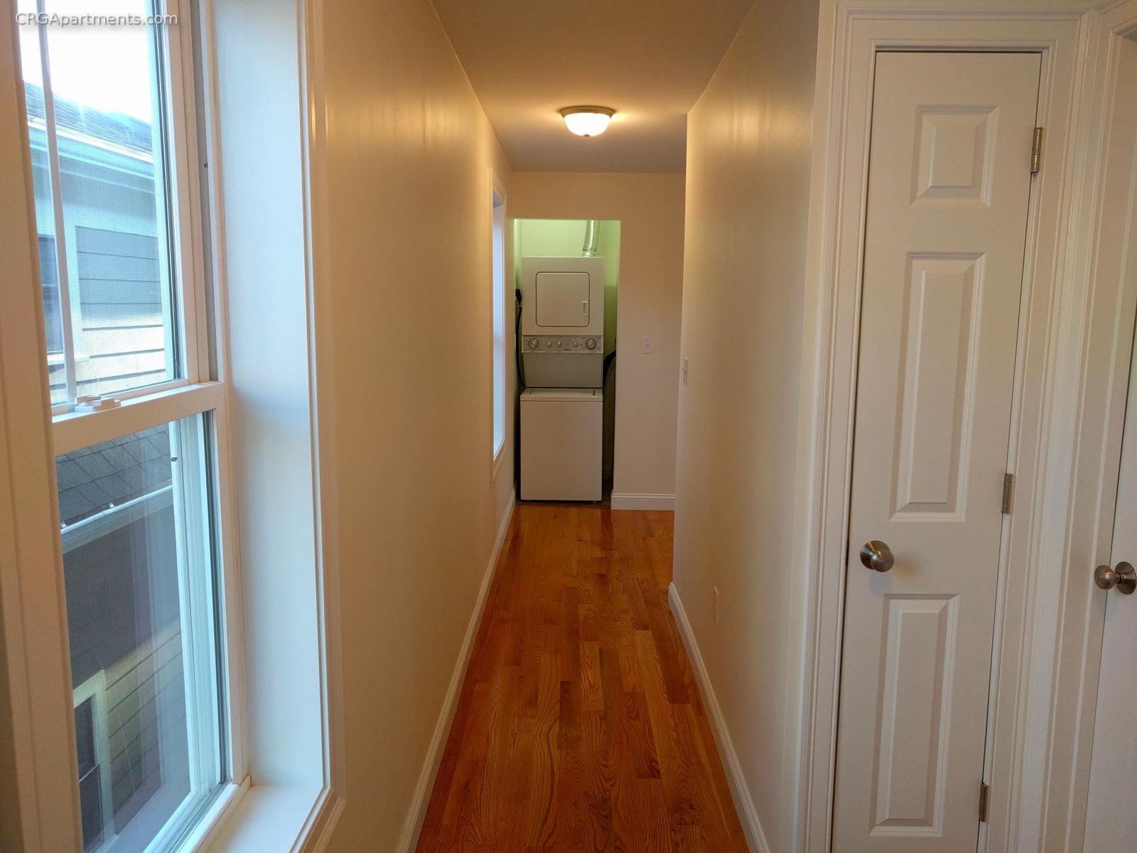 2 bed, 1 bath apartment for rent at 24 Beacon Pl Unit 3T, Ward Two — photo 10 of 14
