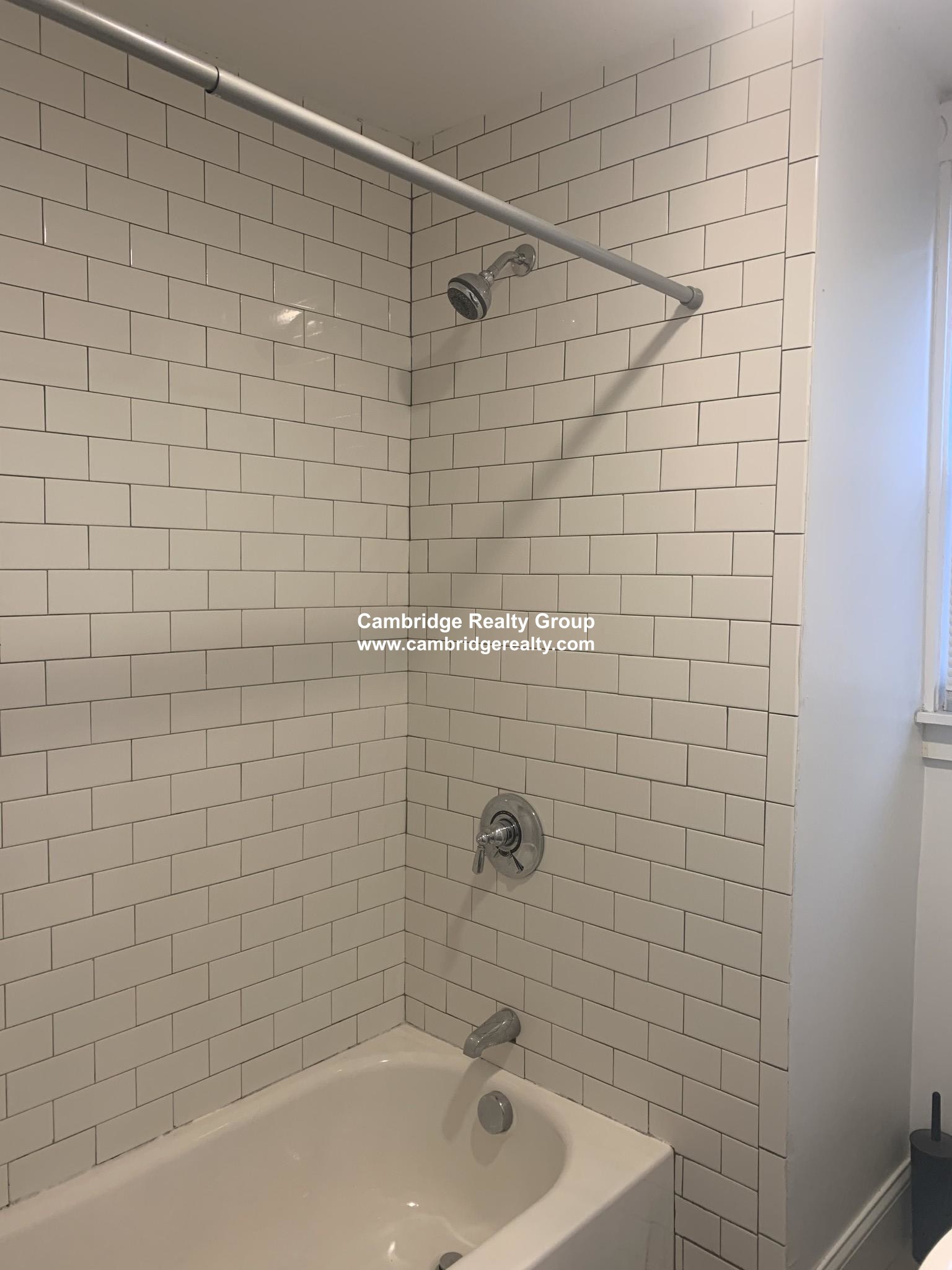 3 bed, 1 bath apartment for rent at 88 Hampshire St Unit 2T, The Port — photo 10 of 14
