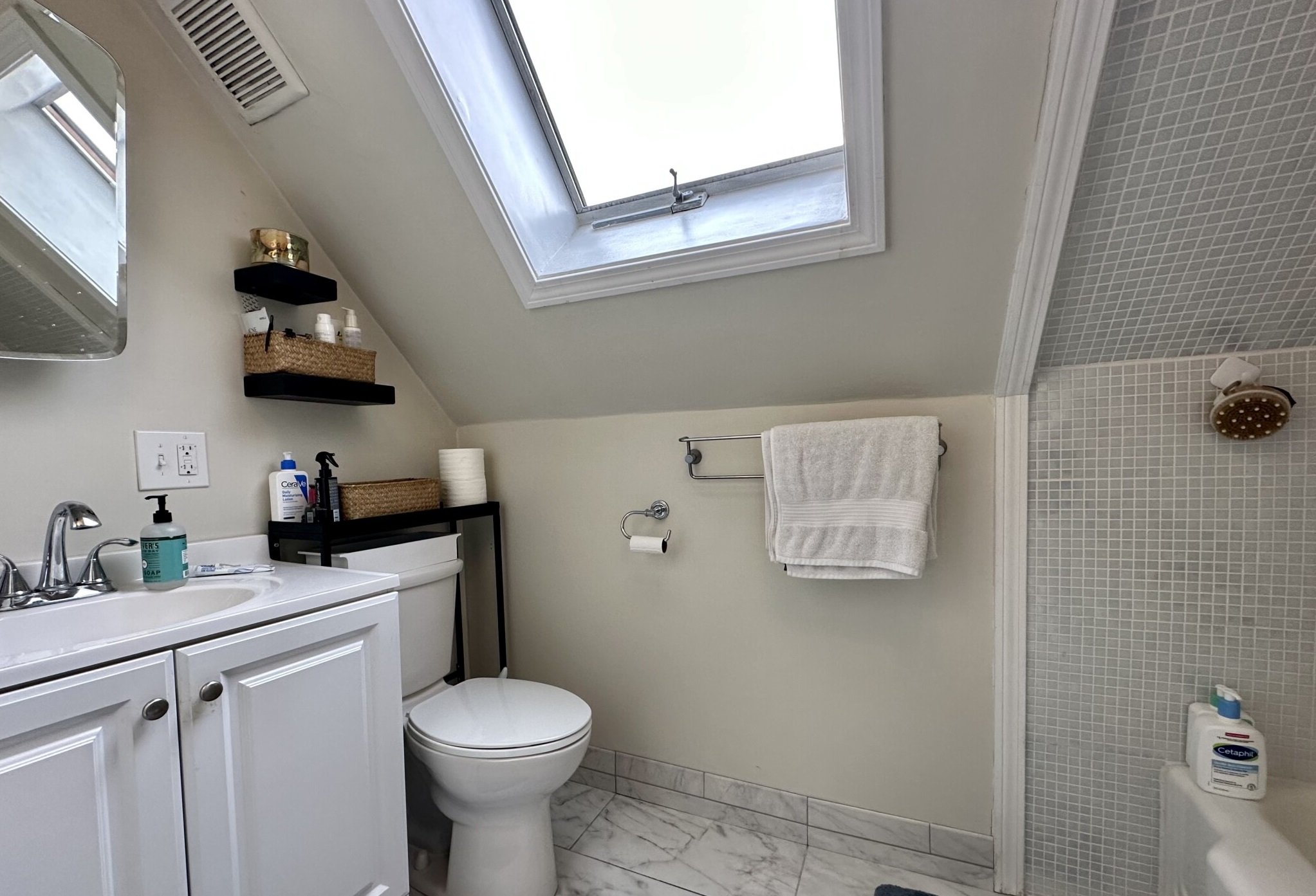 2 bed, 1 bath apartment for rent at 58 Oliver St Unit 3, East Somerville — photo 10 of 13