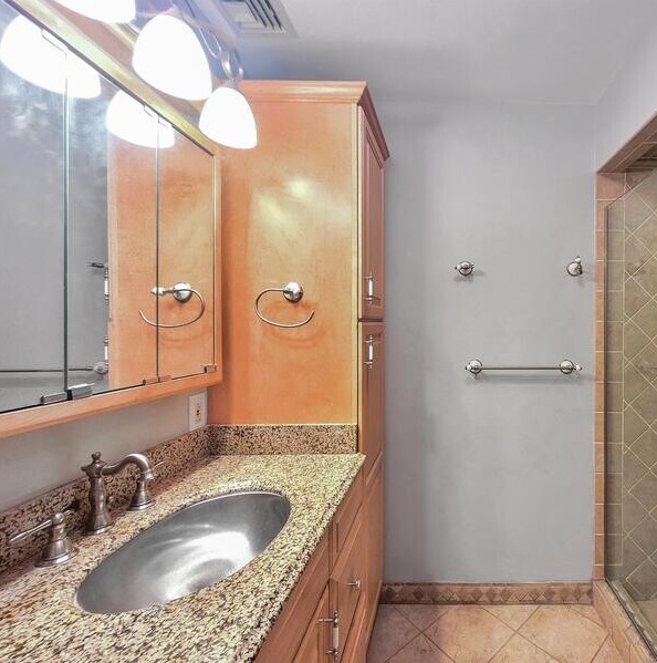 3 bed, 1 bath apartment for rent at 26 Gladstone St Unit 1, Everett — photo 13 of 13