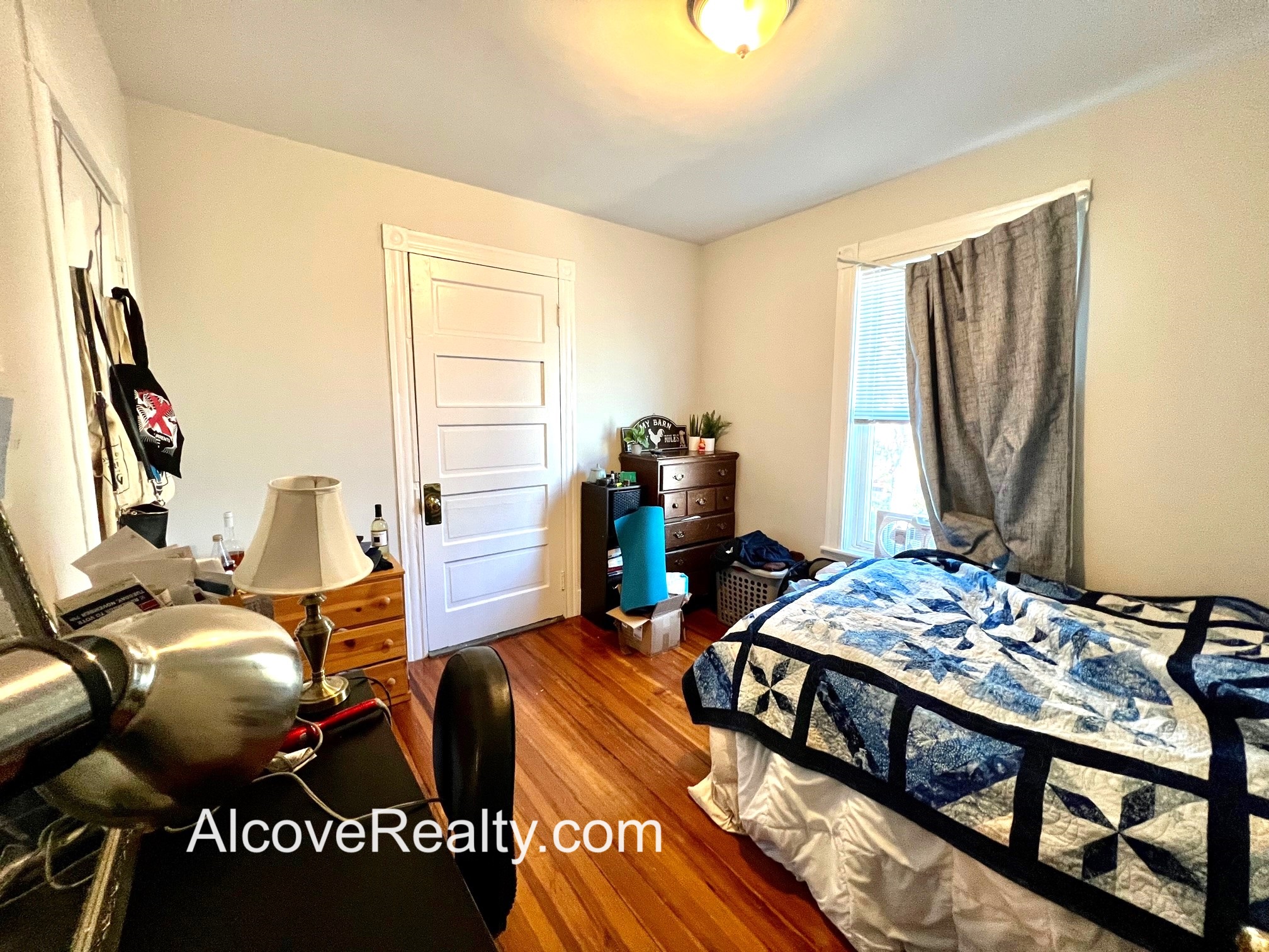 4 bed, 1 bath apartment for rent at 69 Davis Sq Unit 3, Davis Square — photo 10 of 18