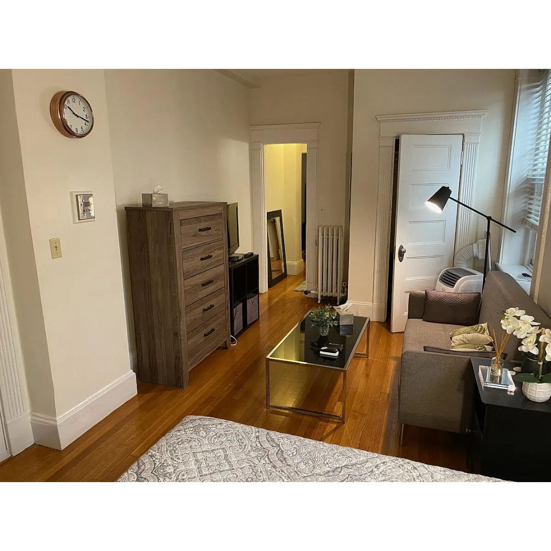 8 Garrison St, Back Bay