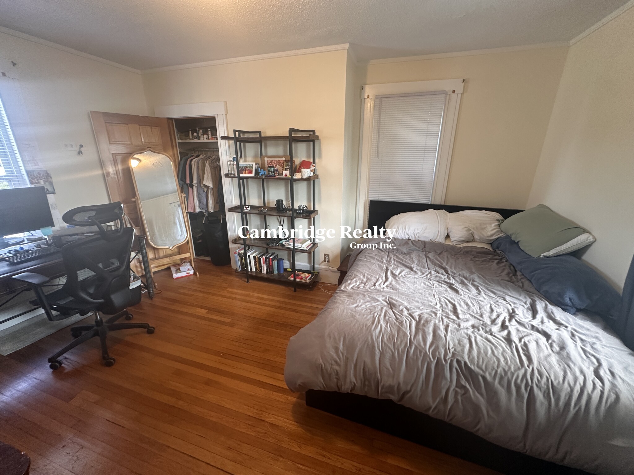 2.5 bed, 1 bath apartment for rent at 543 Broadway Unit 1T, South Medford — photo 11 of 27