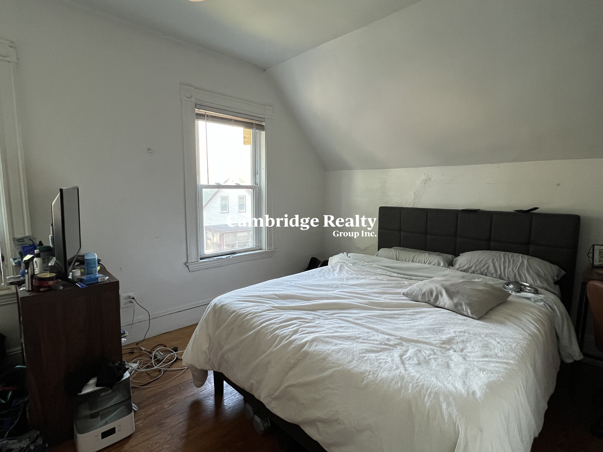 4 bed, 2 bath apartment for rent at 25 Spencer Ave Unit 2, Magoun Square — photo 10 of 14