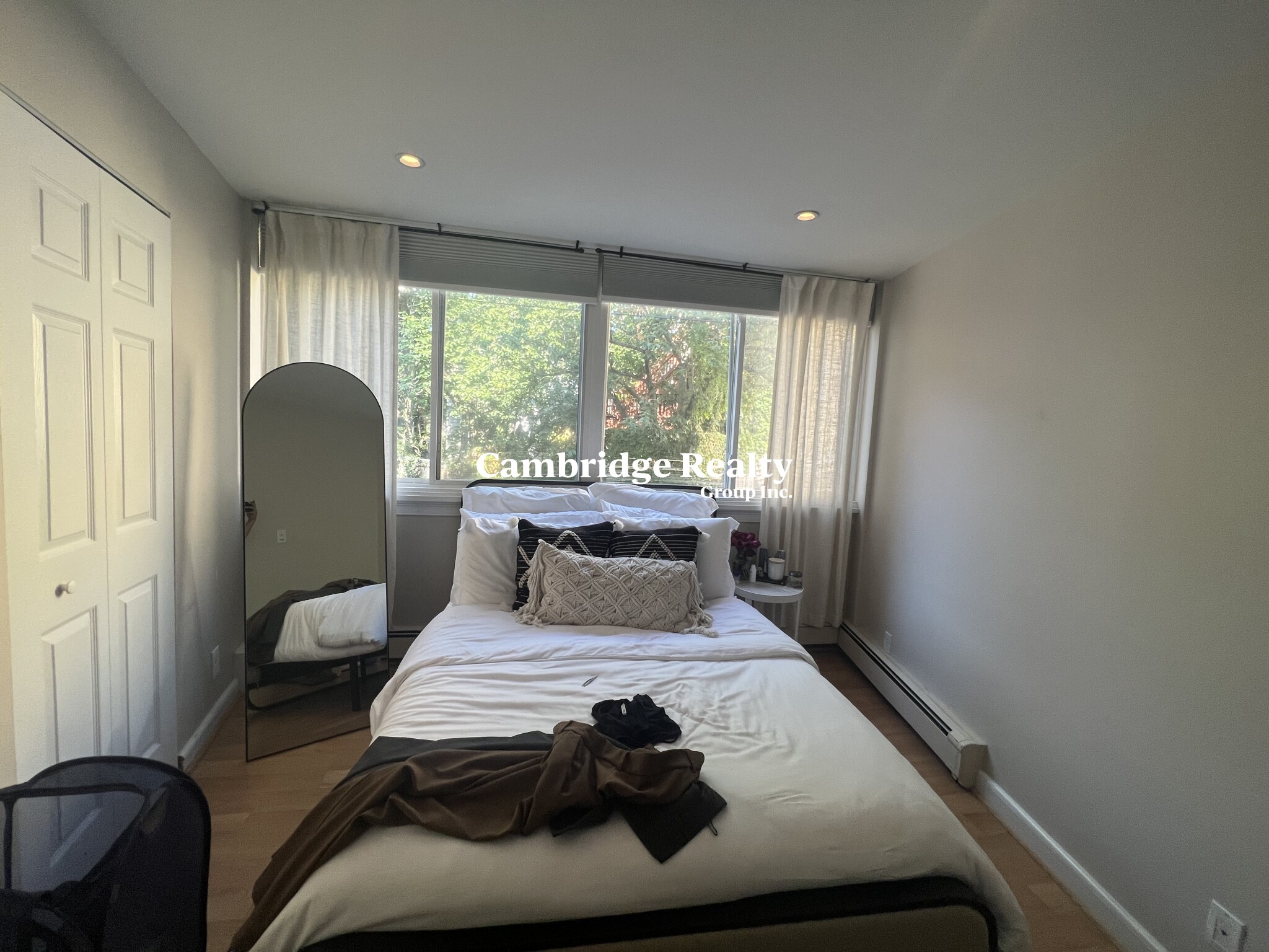 2 bed, 1 bath apartment for rent at 516 Green St Unit 1B, Central Square — photo 12 of 18