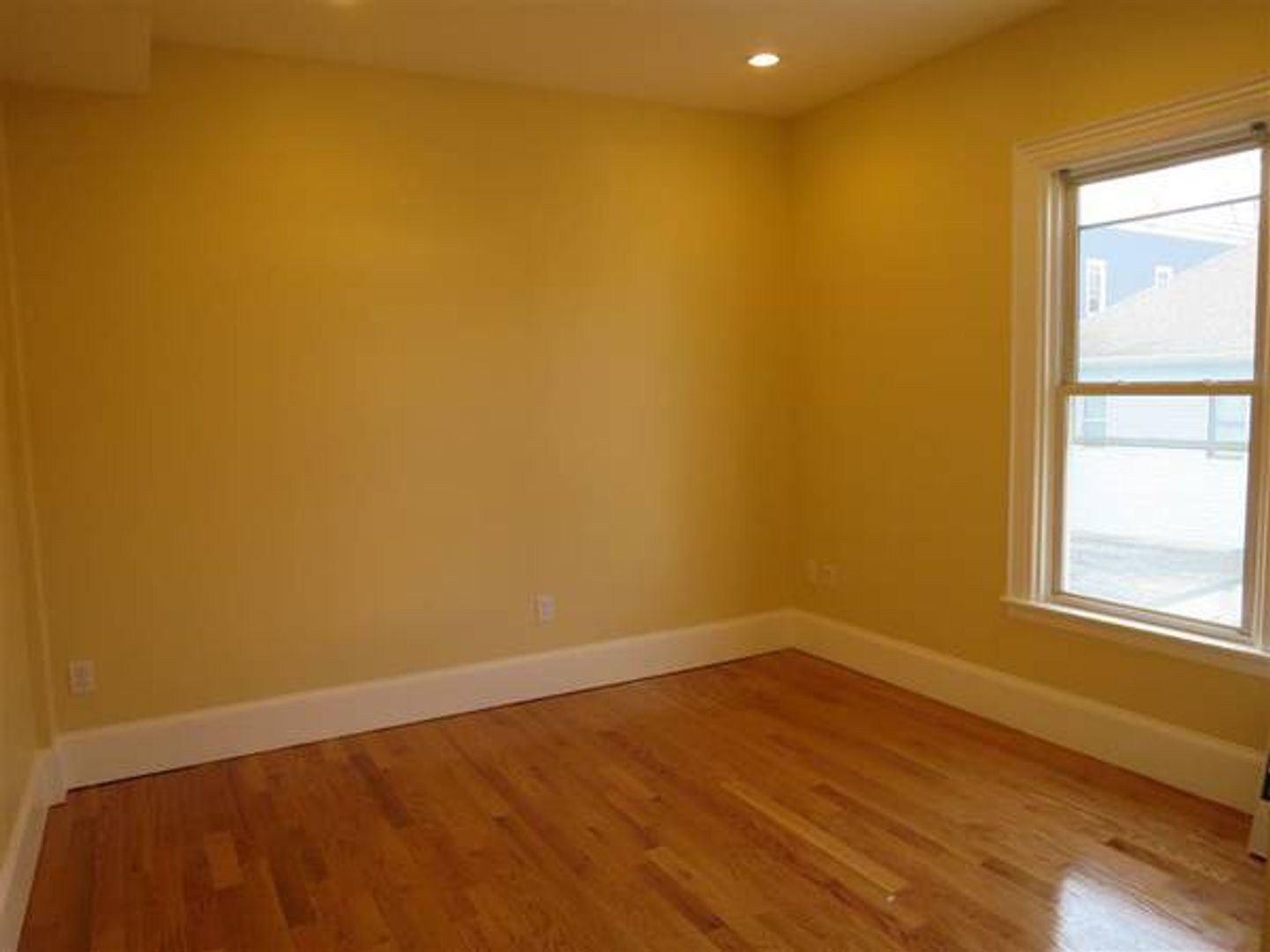 208 Holland St, Teele Square