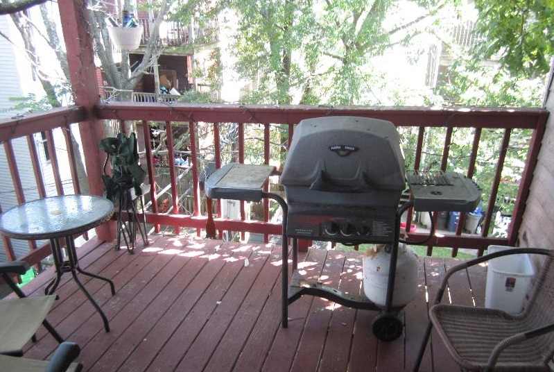 3 bed, 1 bath apartment for rent at 861 East 1st St Unit 3, South Boston — photo 10 of 10