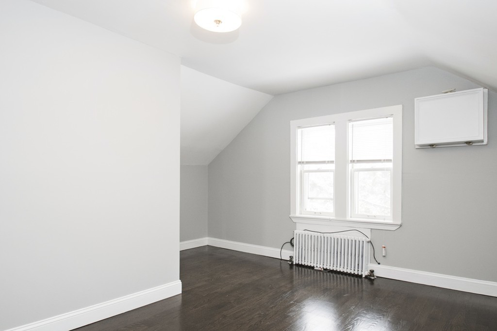 5 bed, 2.5 bath apartment for rent at 45 Gladstone St Unit 2, East Boston — photo 11 of 13