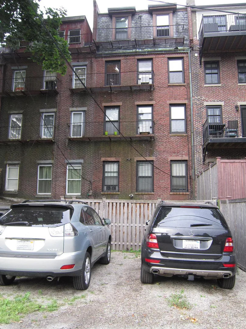 207 West Springfield St, South End