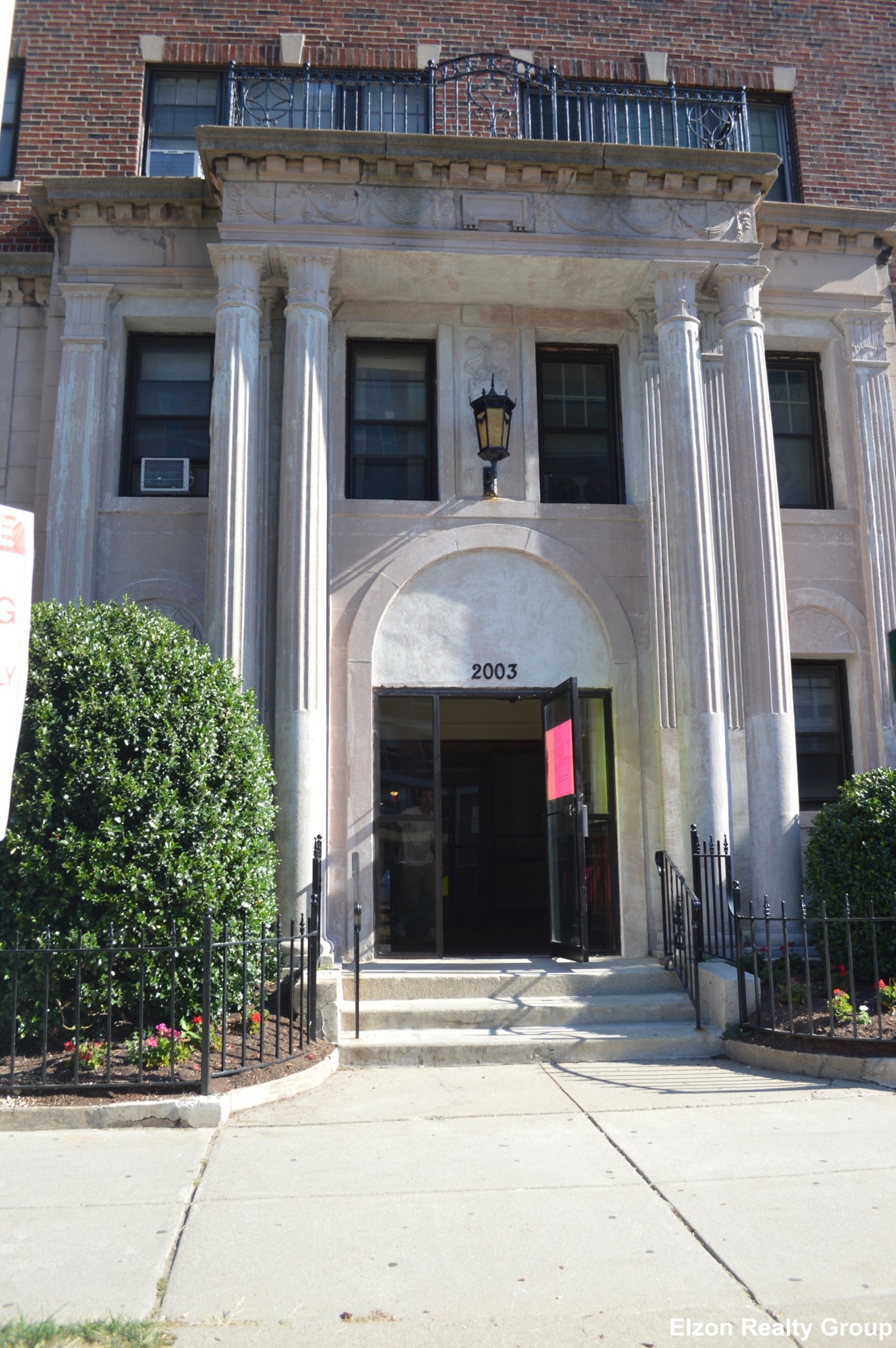 2003 Commonwealth Ave, Brighton