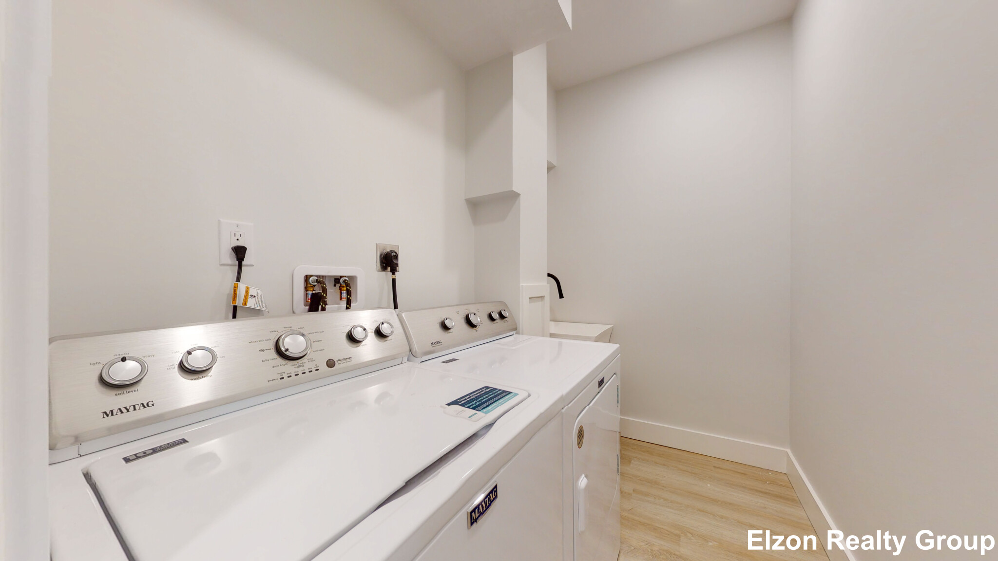 64 Lane Park, Brighton