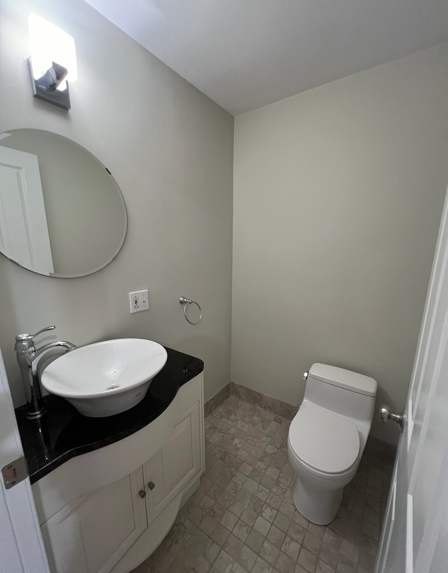 2021 Commonwealth Ave, Brighton